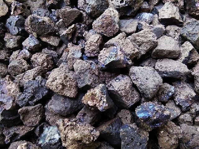 鑄造廠用無雜質、粒度10-50mm硫鐵